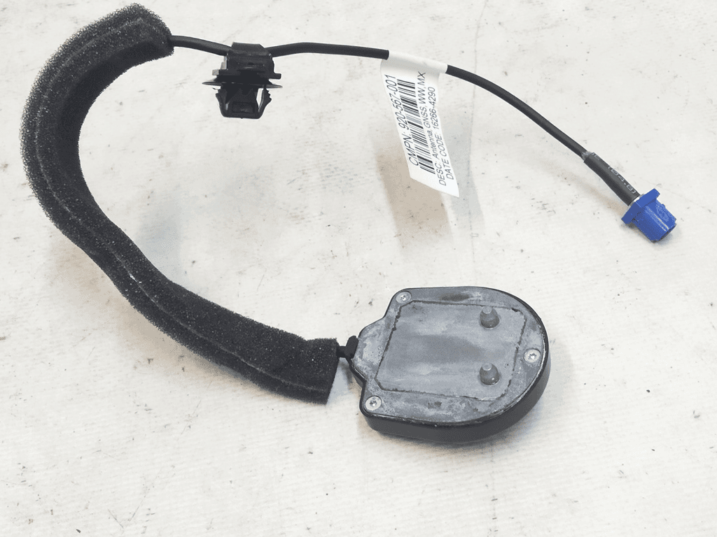 Antenne GPS Tesla Model S, Model S REST, Model X 1097321-00-A - Photo 1