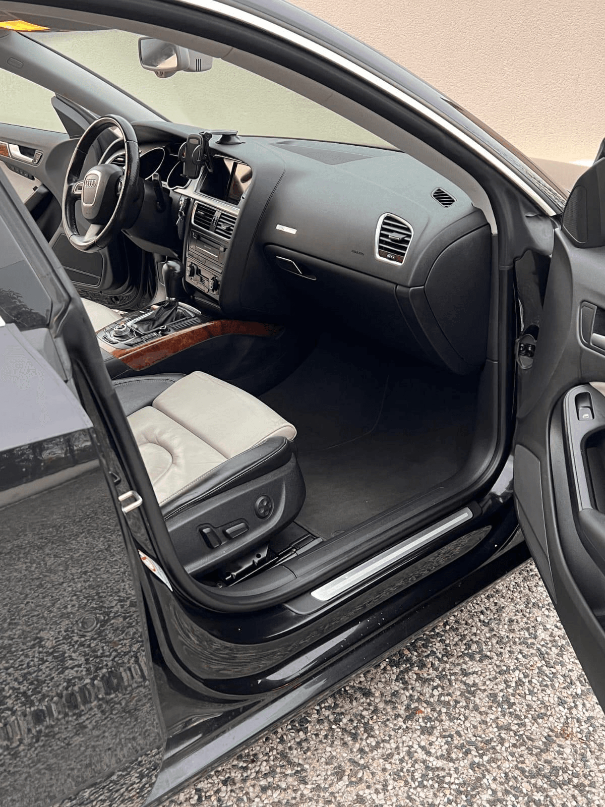 Audi A5 SPORTBACK 2.0 TDI 143cv/BVA 2010 - Photo 1