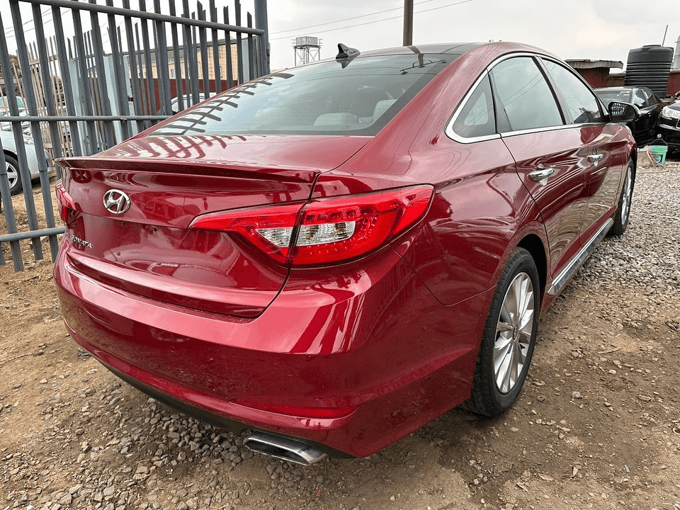 Hyundai sonate - Photo 1