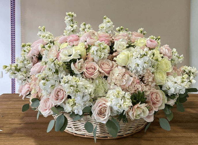 Manakin Fleurs – best wedding florist - Photo 1