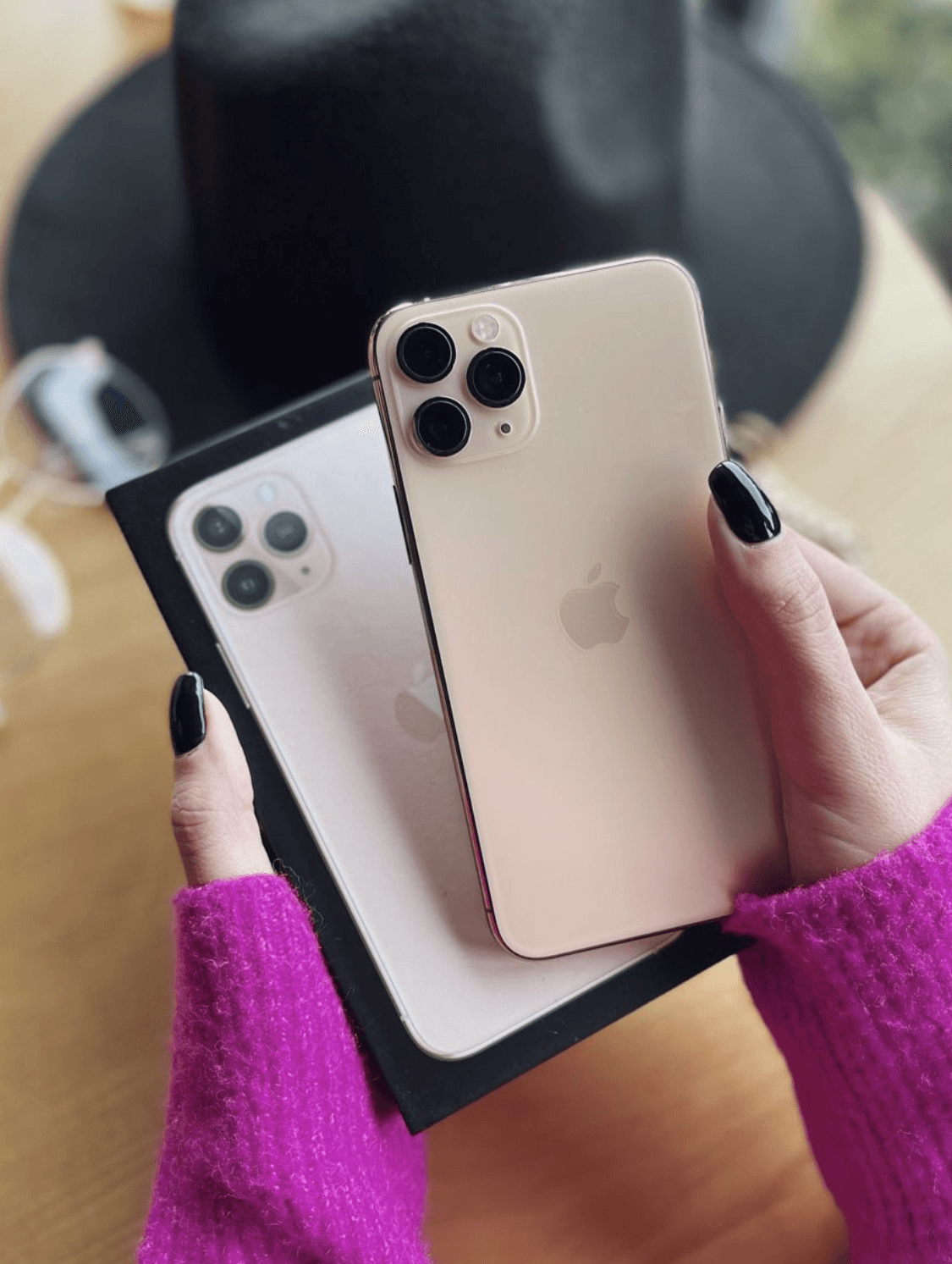 iPhone 12 Pro Max - Photo 1
