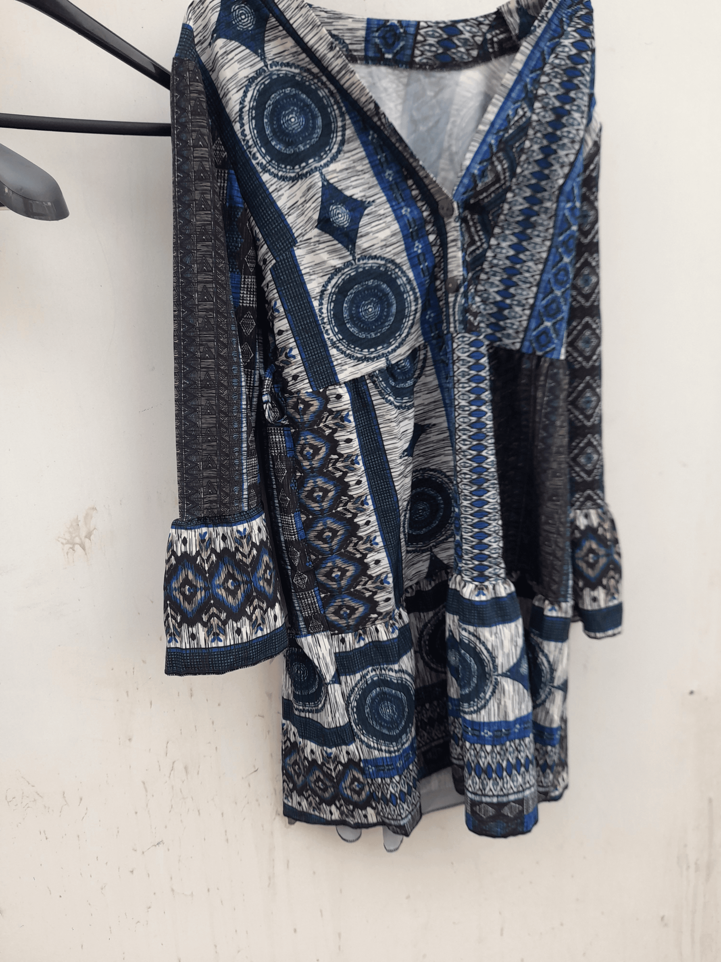 Bonjour, je vends des robes - Photo 1