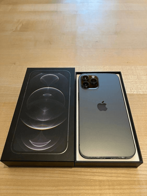 IPhone 12 Pro Max - Photo 1