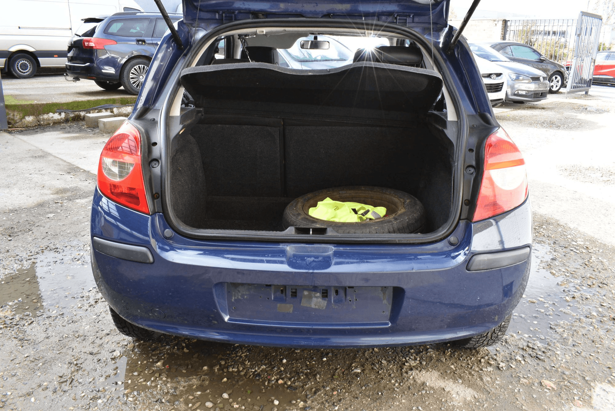 Renault Clio 1.2i (2006) - Essence - Manuelle - 65 hp - 220.508 km - Photo 1