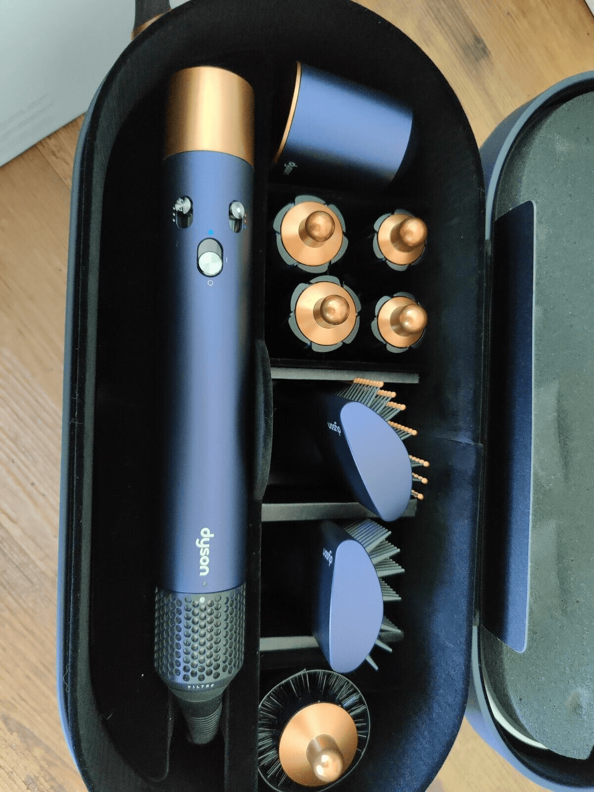 Dyson Airwrap Bleu Nuit/Cuivre Model 2022 avec tout les accessoires - Photo 1