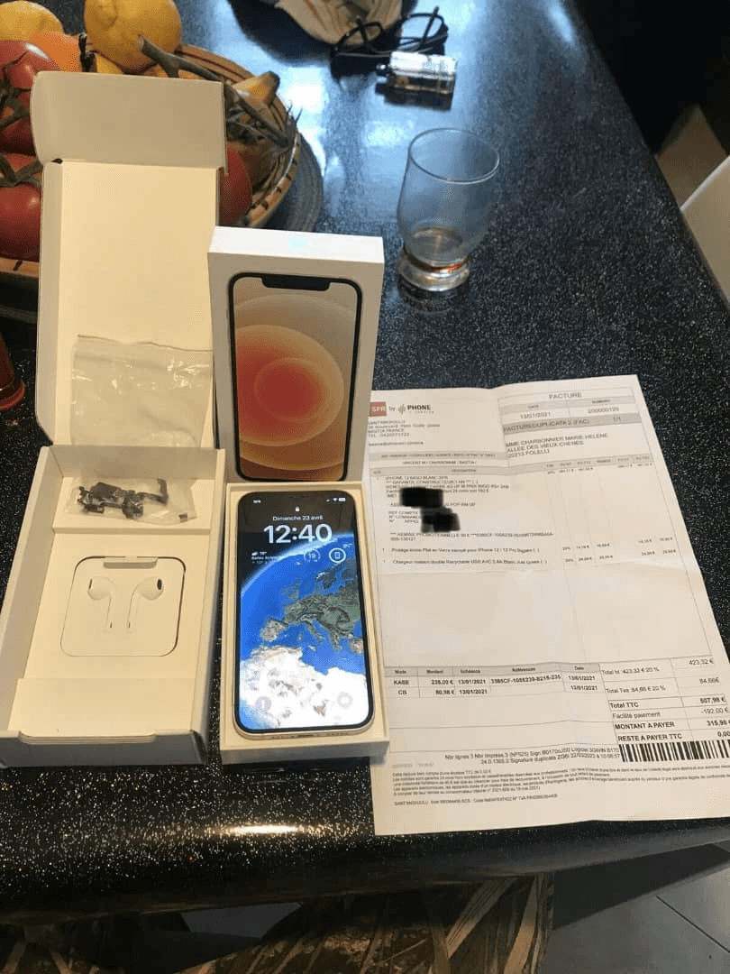 IPhone 13 - Photo 1