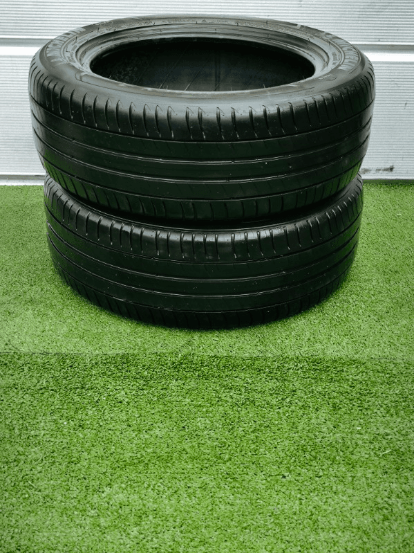 Pneus 205/55/16 - Photo 1