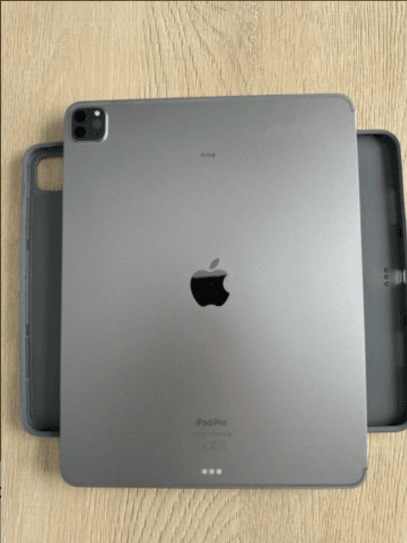 Je vends mon Apple iPhone tablette en bon état - Photo 1