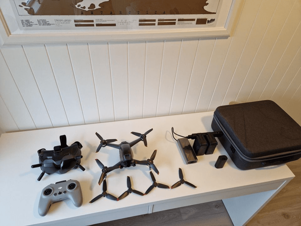 Drone DJI FPV Combo - Photo 1