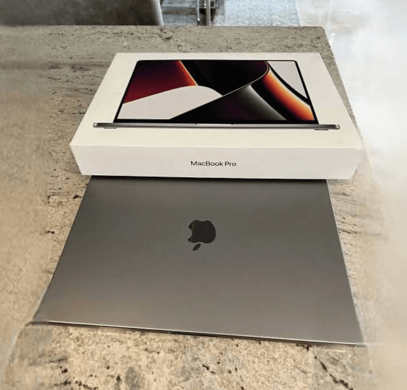 Ordinateur MacBook Pro - Photo 1