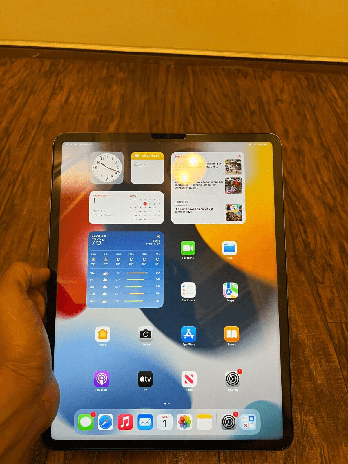 Apple iPad Pro 5th génération 1 To, Wi-Fi 5 g (Débloqué), 12.9 in (environ 32.77 - Photo 1