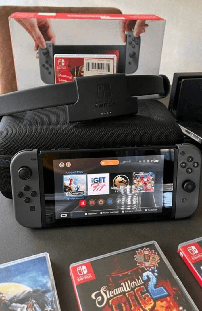 Nintendo Switch - Photo 1