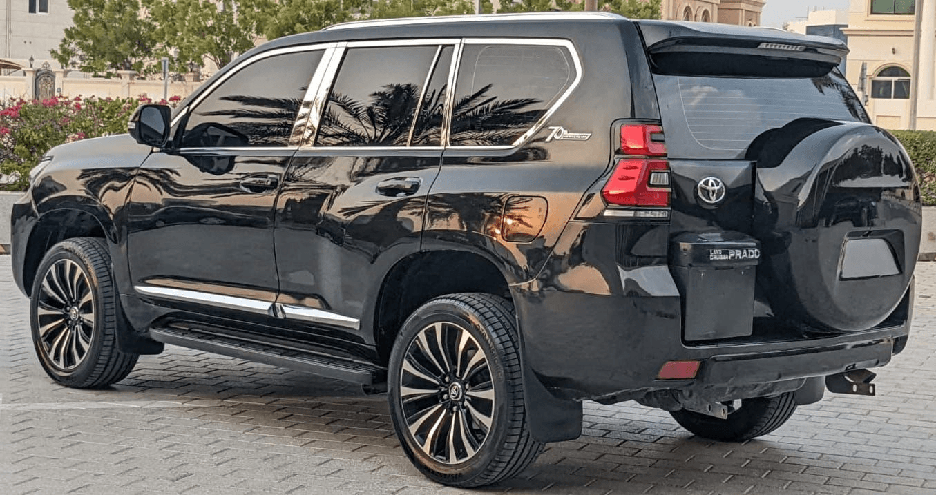Toyota Landcruiser V6 Essence Automatique MY2014. *Relooké au design
GR 2023 - Photo 1