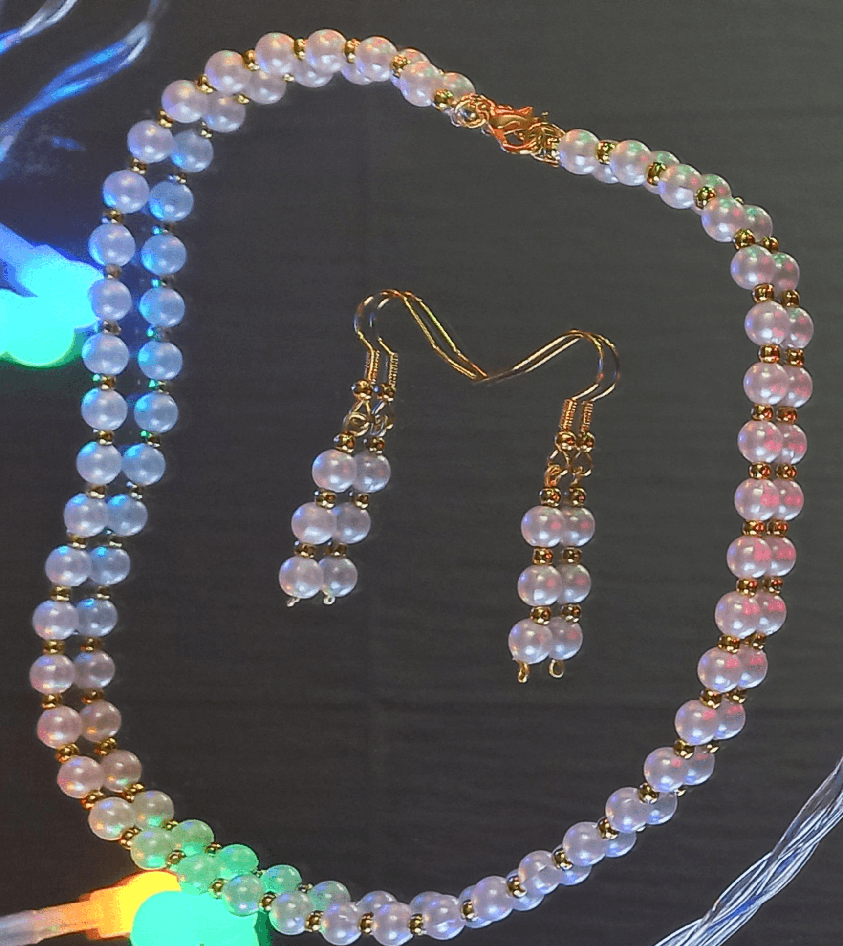 Bijoux en perles - Photo 1