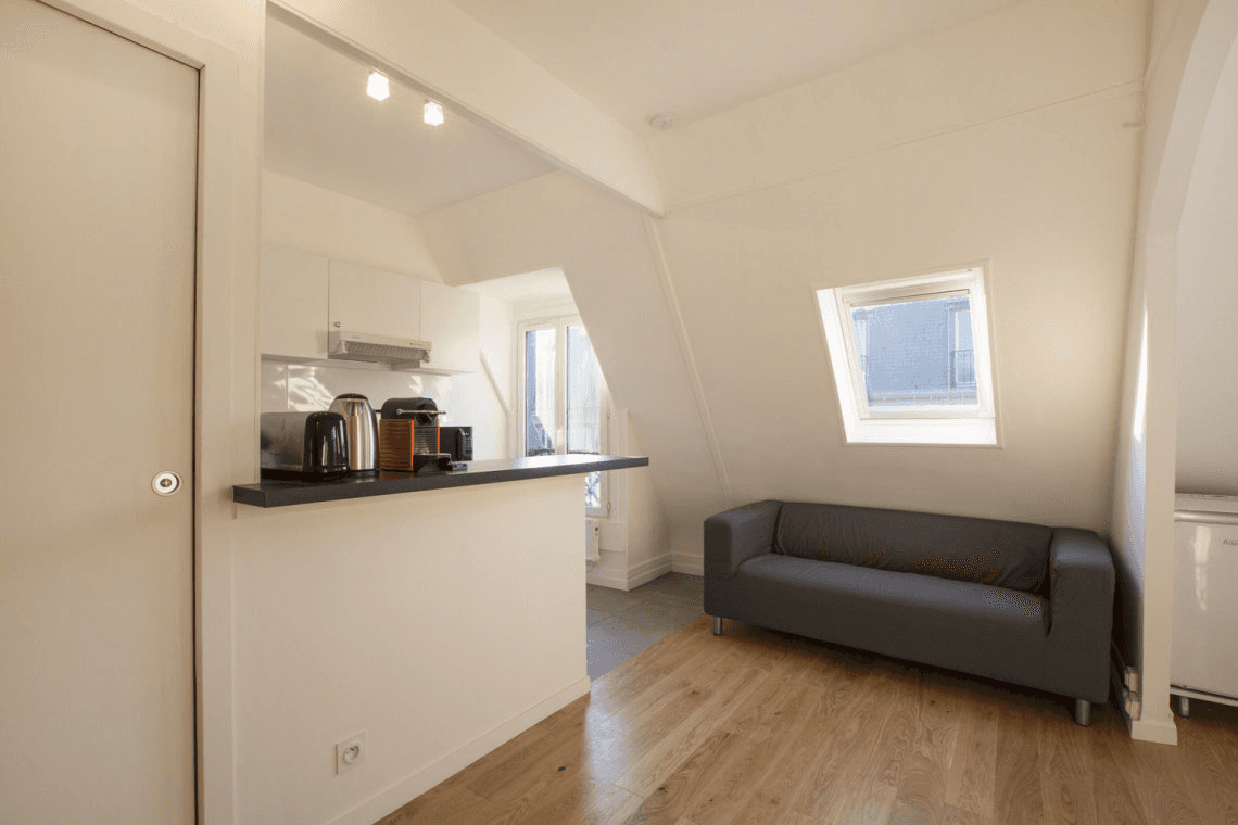STUDIO Meublée Disponible - Photo 1