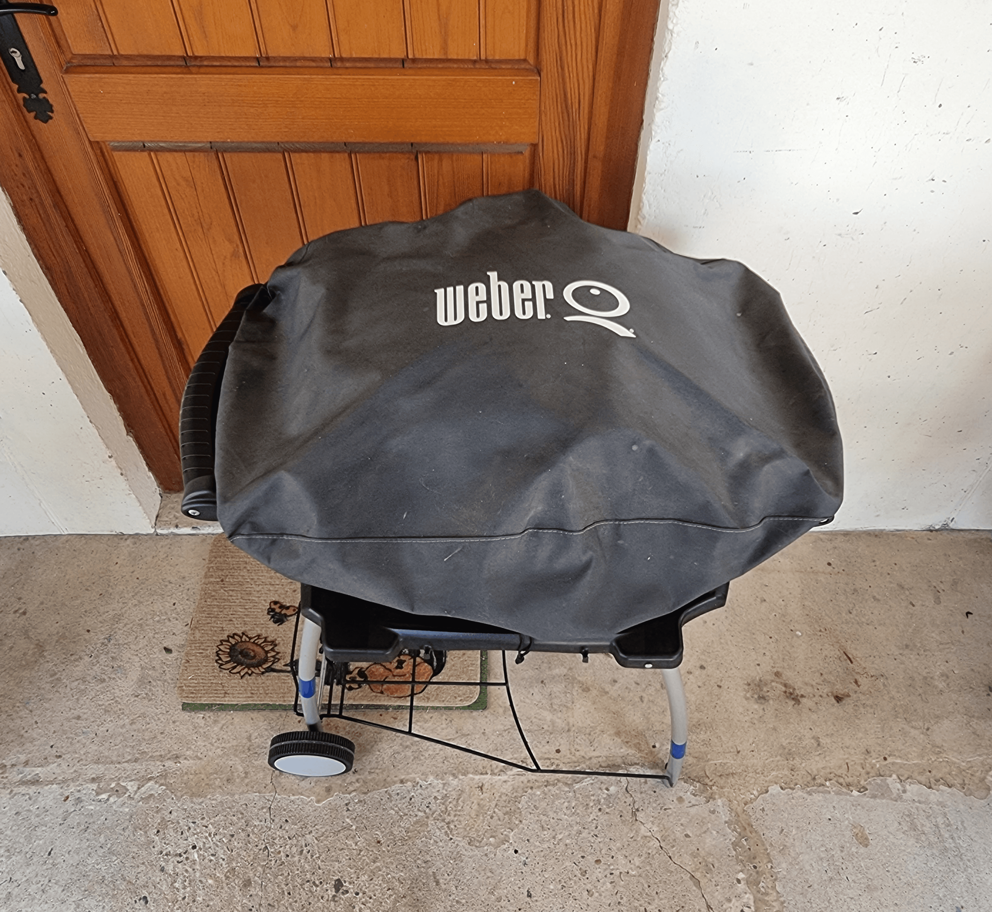 Barbecue WEBER Q240 sur chariot avec pierre à pizza et plancha céramique - Photo 1