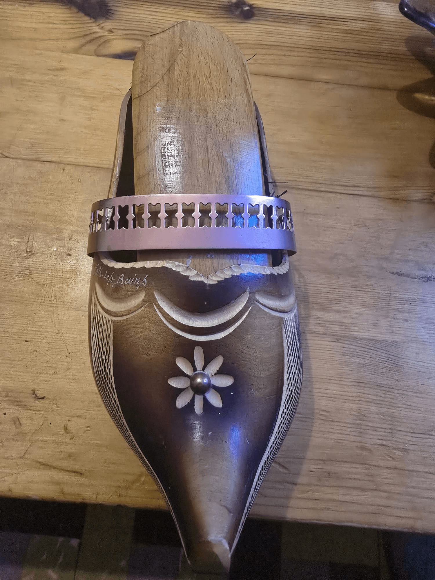 Chaussures en bois massif à petit prix - Photo 1