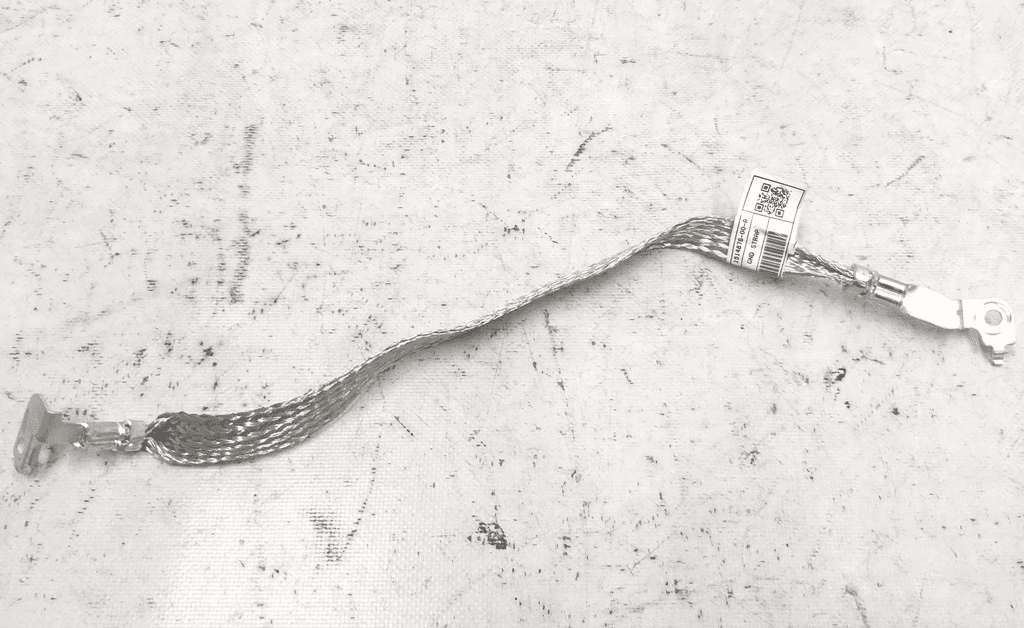 Câble de masse pour ordinateur de voiture Tesla modèle Y
1514876-00-A - Photo 1