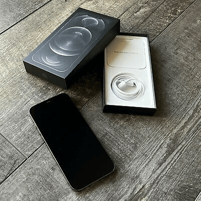 iPhone 12 Pro Max - Photo 1