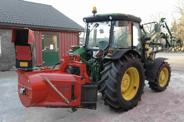 Tracteur John Deere 5515-4 - Photo 1