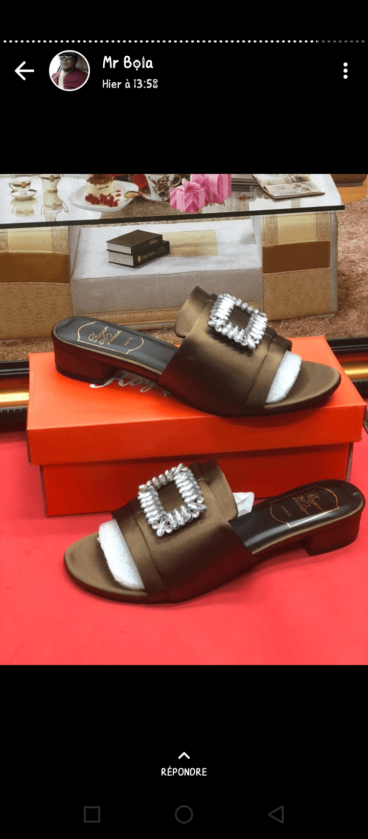 En vente es cette chaussure - Photo 1