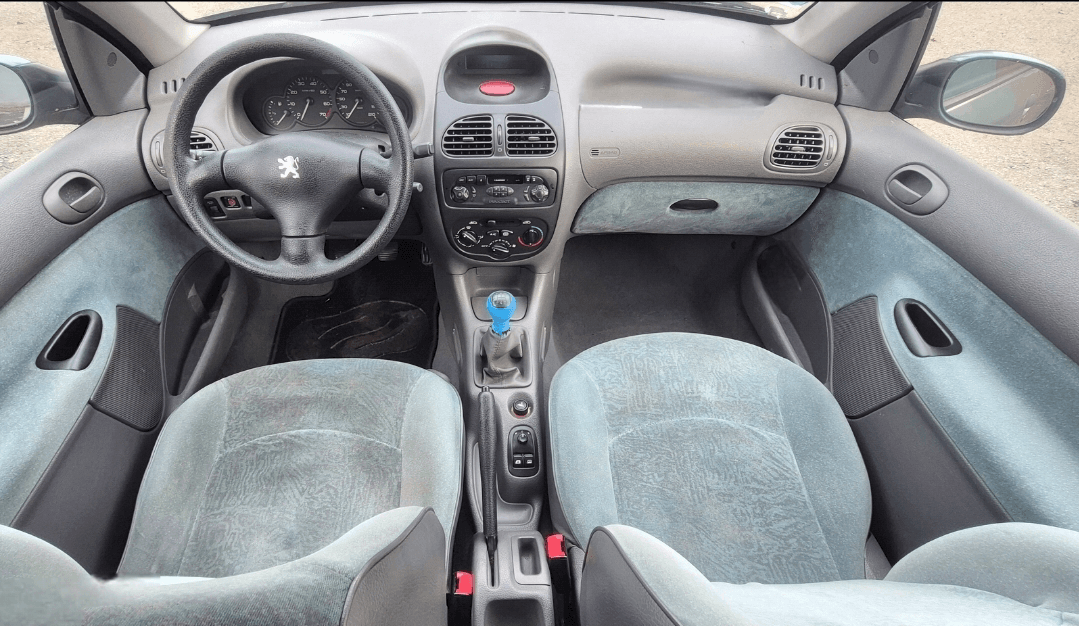 Peugeot 206 - Photo 1