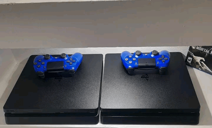 Nintendo Switch - Photo 1