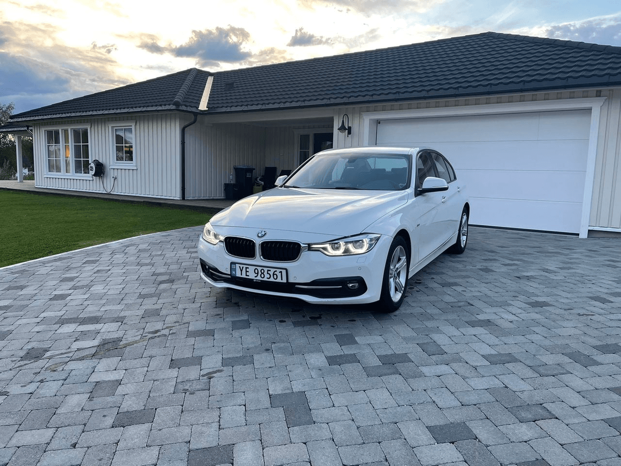 BMW 3 SERIE ANNÉE 2016 - Photo 1
