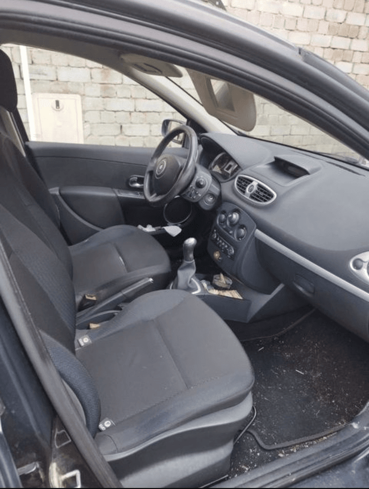 Renault Clio Édition Dynamique 1.6 16V 65km - Photo 1