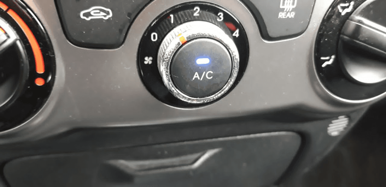 Hyundai i20 - Photo 1