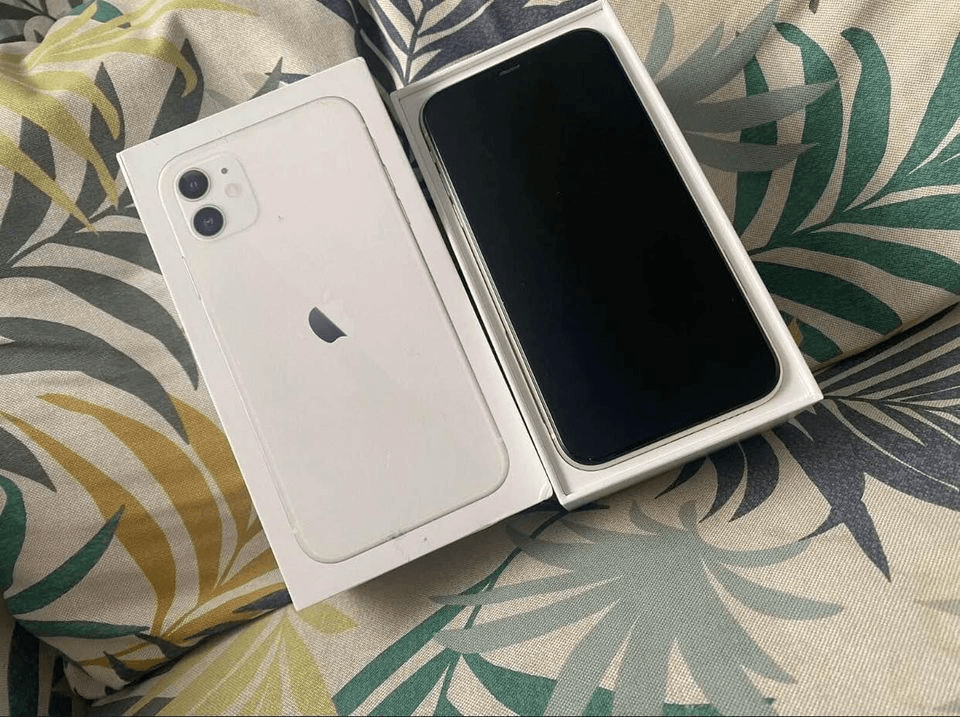 IPHONE 11 PARIS UNIQUEMENT - Photo 1
