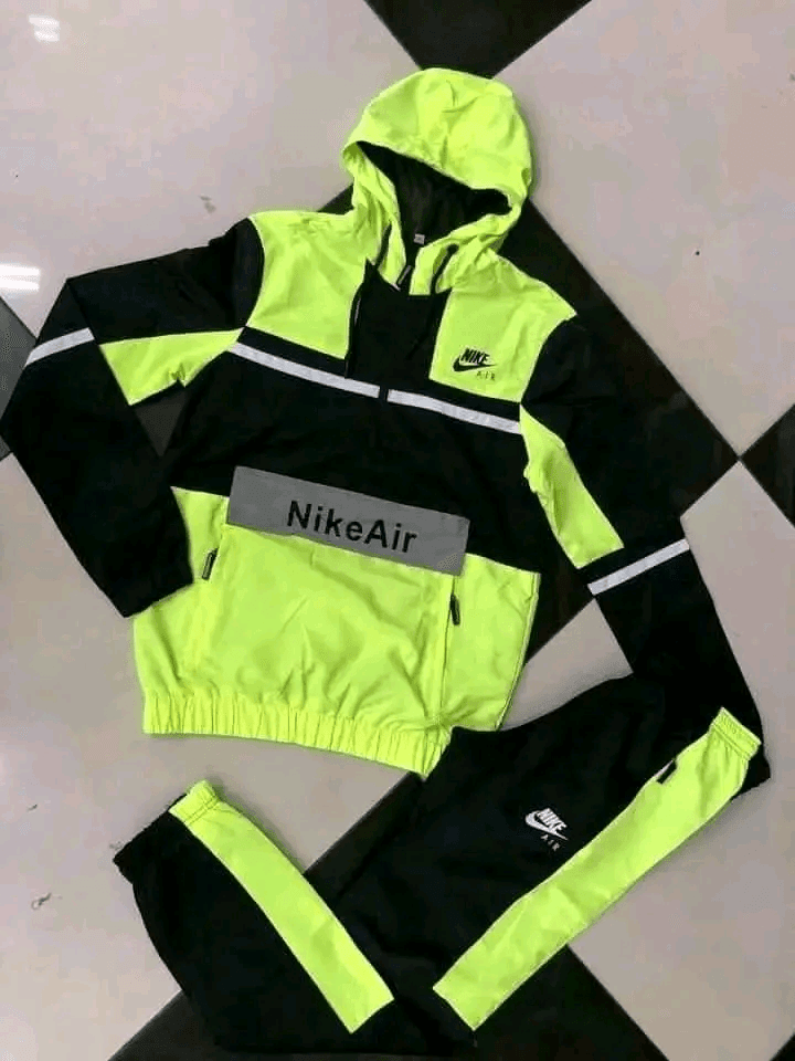 Vêtements homme bébé et dame - Photo 1