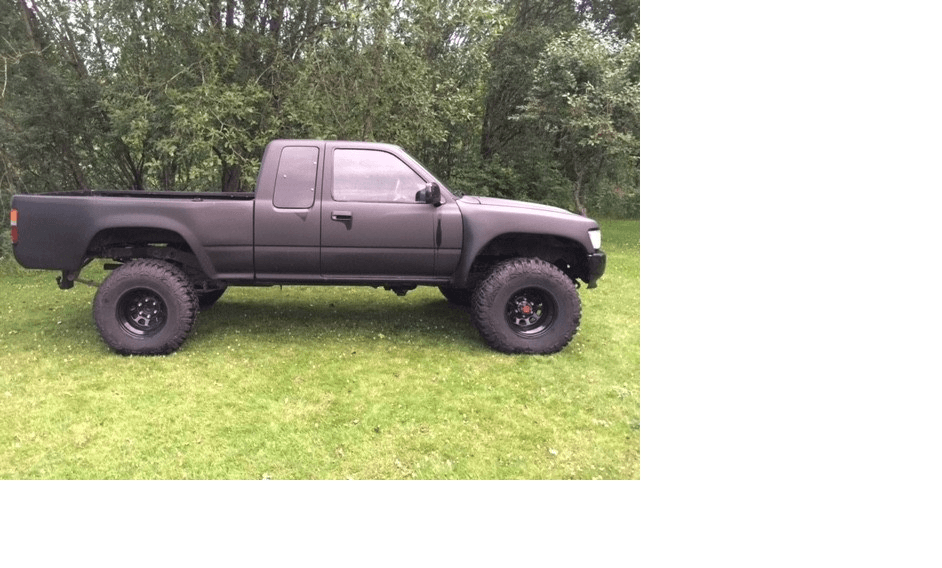 Toyota Hilux Supra Couleur: Noir mat - Photo 1