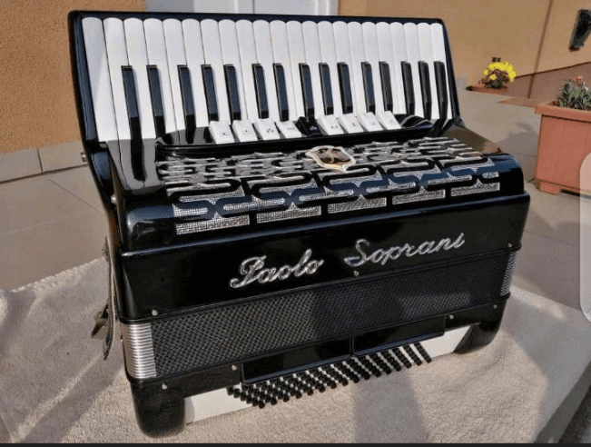 un accordéon italien Paolo Soprani 96bass. - Photo 1