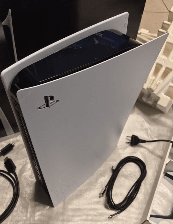 PlayStation 5 - Photo 1