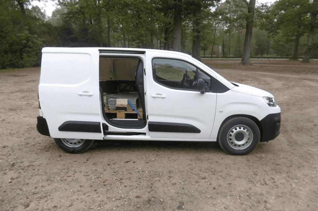 Location d’utilitaires - Photo 1