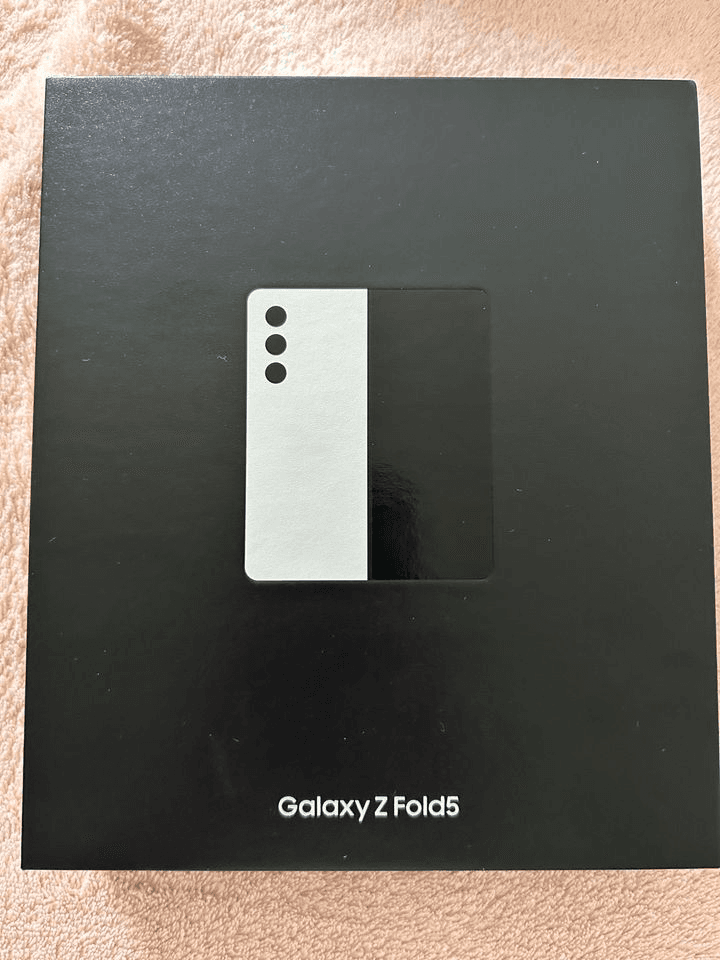 Samsung Galaxy Z Fold 5 - Photo 1