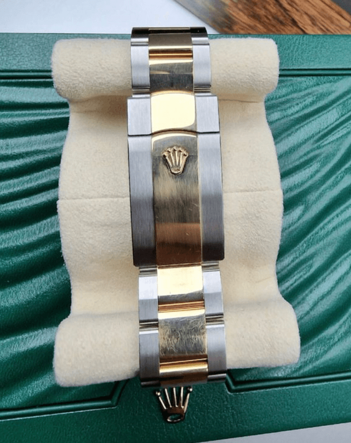 je mets en vente mon rolex sky-dweller - Photo 1