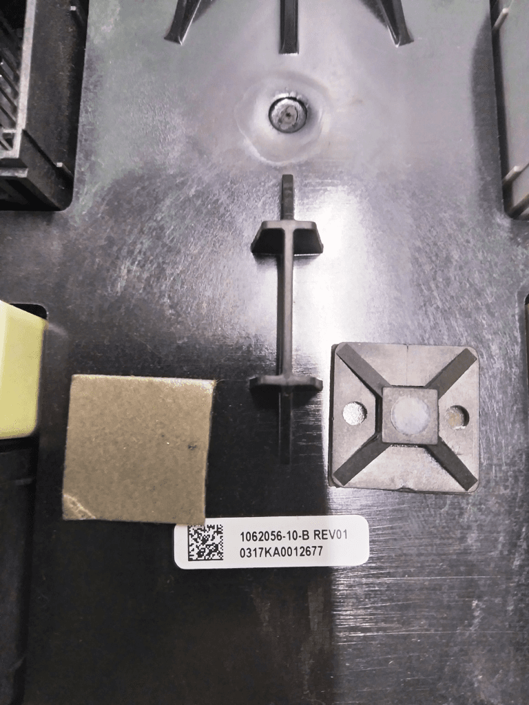Module de commande de porte arrière gauche/droite Tesla modèle X 1062056-00-D - Photo 1