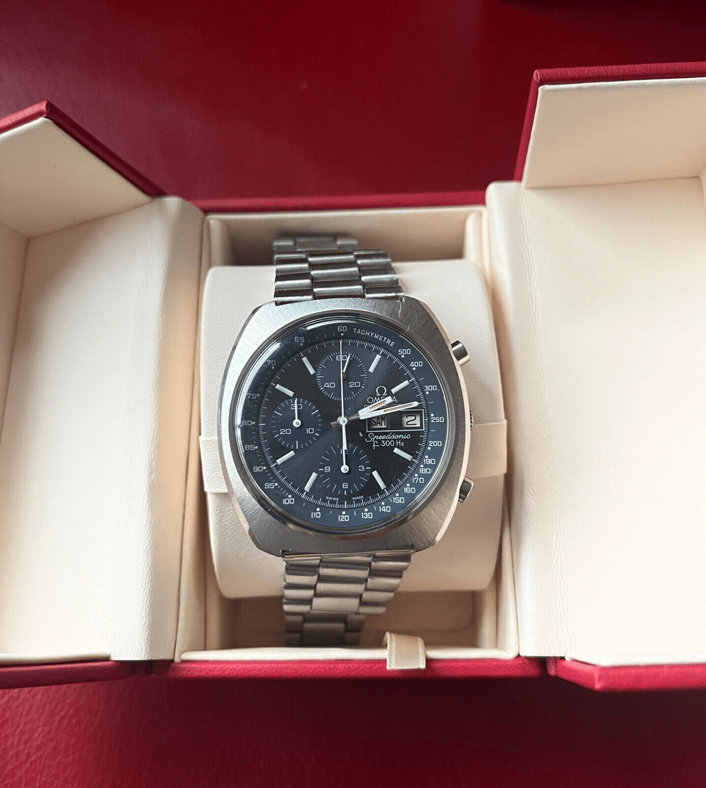 Omega Chronometer Speedsonic 188.0002 f300Hz à diapason day date + boite Omega - Photo 1