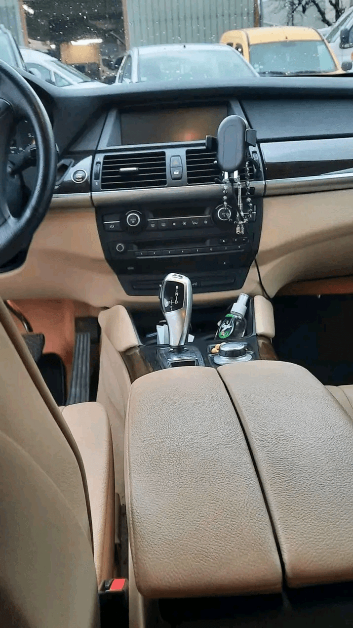 BMW X6 - Photo 1
