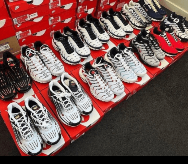 Chaussures homme et femme - Photo 1