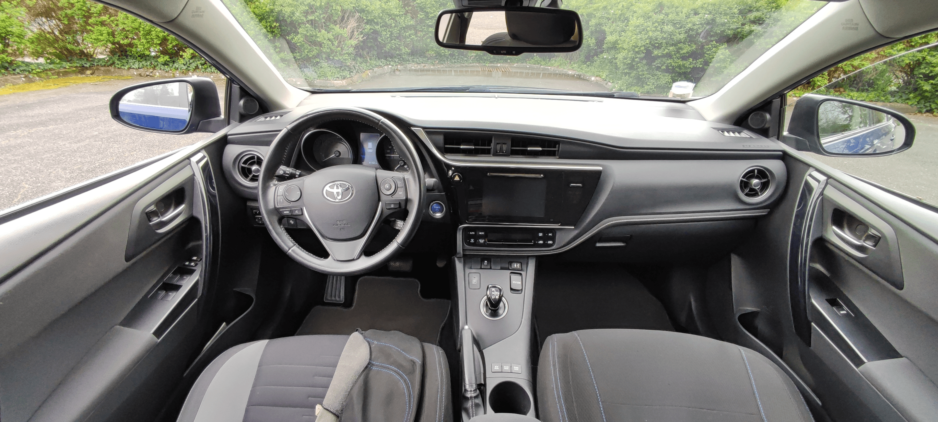 TOYOTA AURIS HYBRIDE ANNEE 2017 AUTOMATIQUE