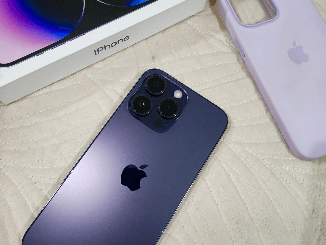 iPhone 14 pro max 128 Go - Photo 1