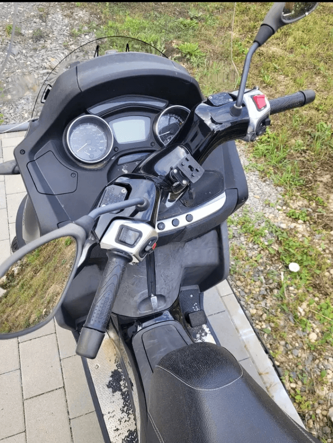 Piaggio MP3 50LT - Photo 1