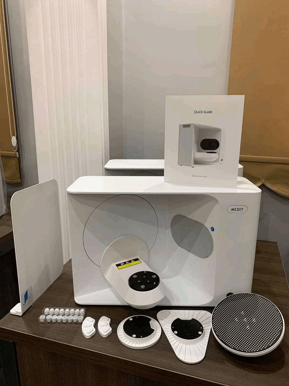 Medit T710 Tabletop 3D Dental Scanner