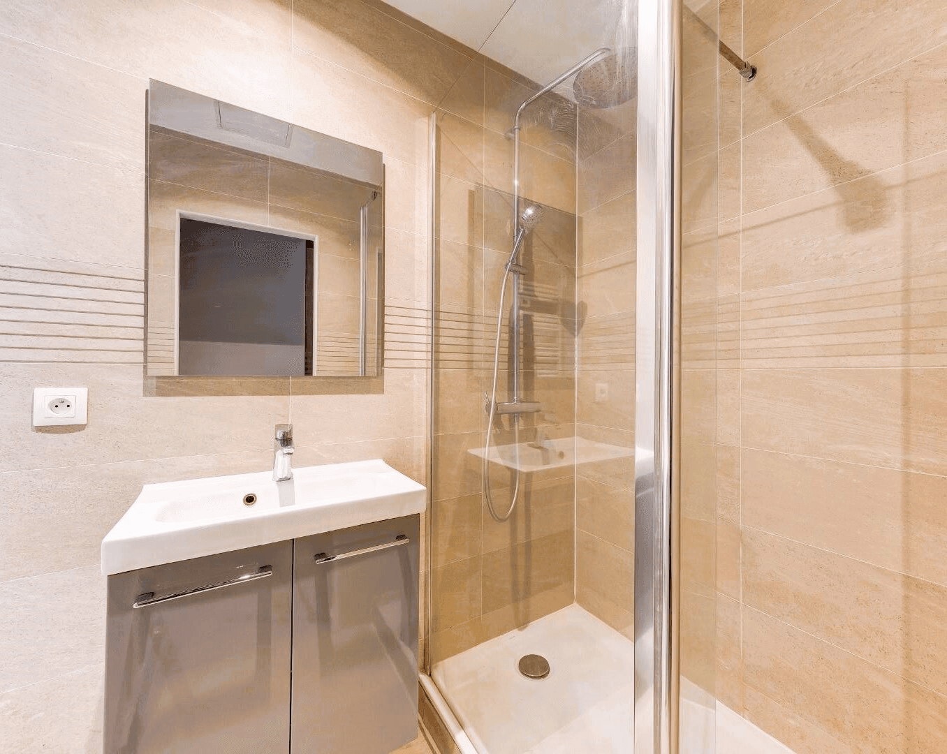 Appartement équipé et bien meublé