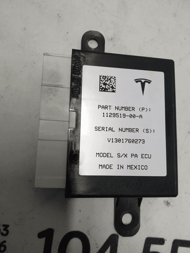 Unité de commande du frein de stationnement et des capteurs de stationnement Tesla modèle S REST, Te - Photo 1