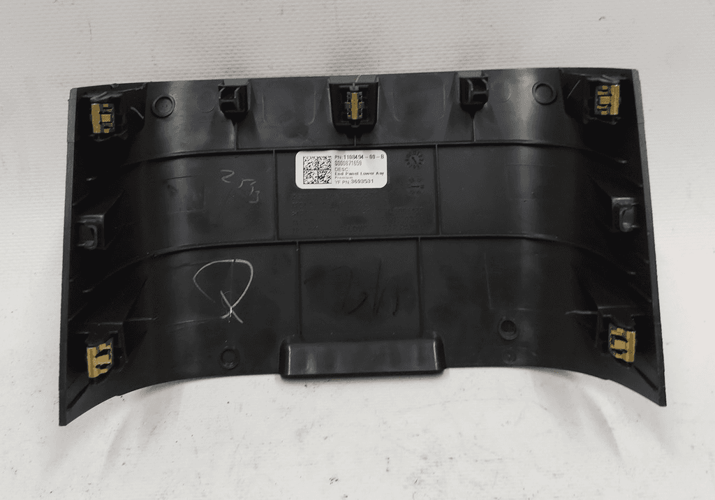 Revêtement décoratif console centrale arrière inférieure Tesla 3,
Y 1108494-00-B - Photo 1
