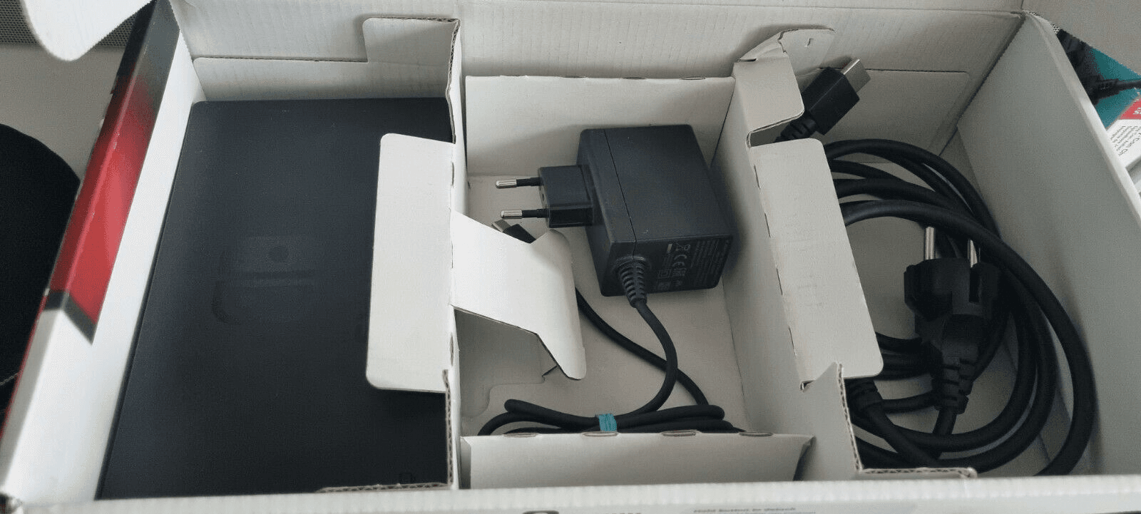 Nintendo Switch neuf - Photo 1